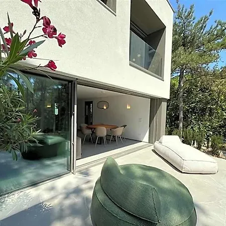 Magnificent Semi Detached At Only 30mt From Lignano Pineta *
