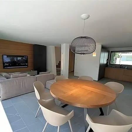 Hotel Magnificent Semi Detached At Only 30mt From Lignano Pineta